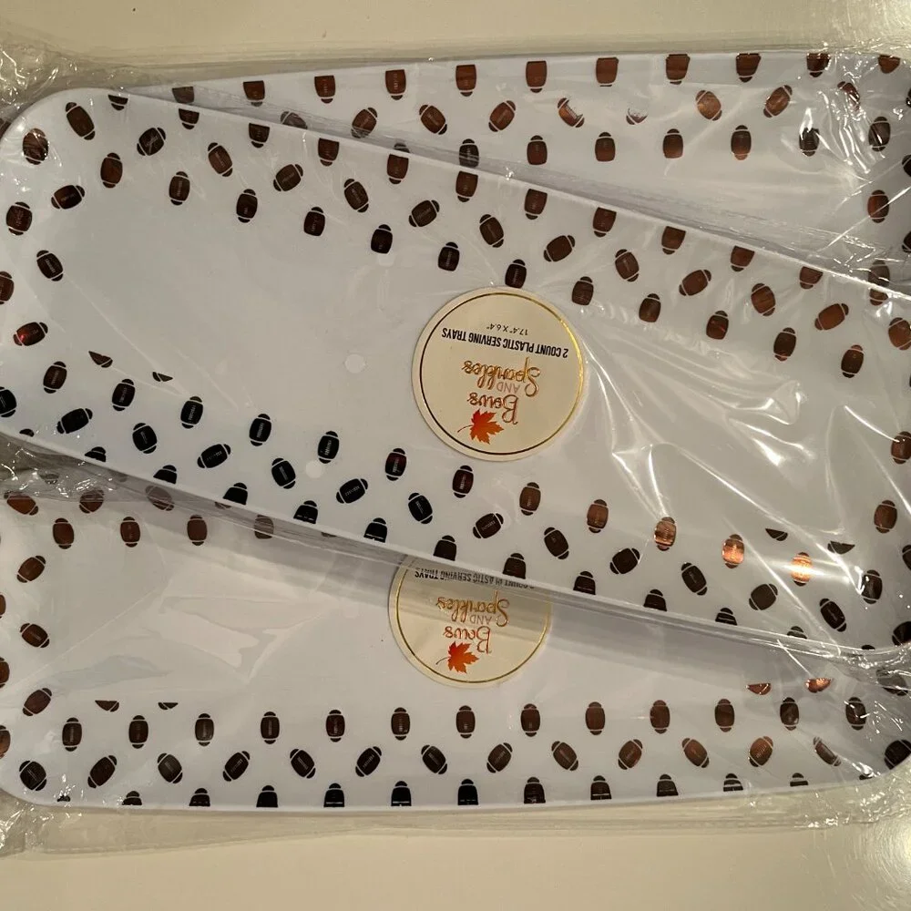 Football Plastic Serving Trays - 3 packs / 2 trays per pack‎ (new/ps/x)